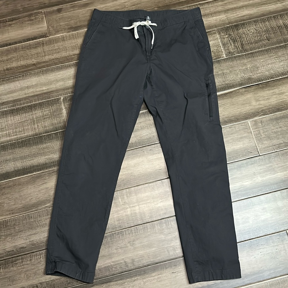 EUC Vuori Ripshot Pants. Size XS, charcoal.